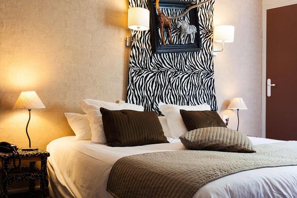 Logis Le Relais Sarrasin Hotel Vezenobres Екстериор снимка